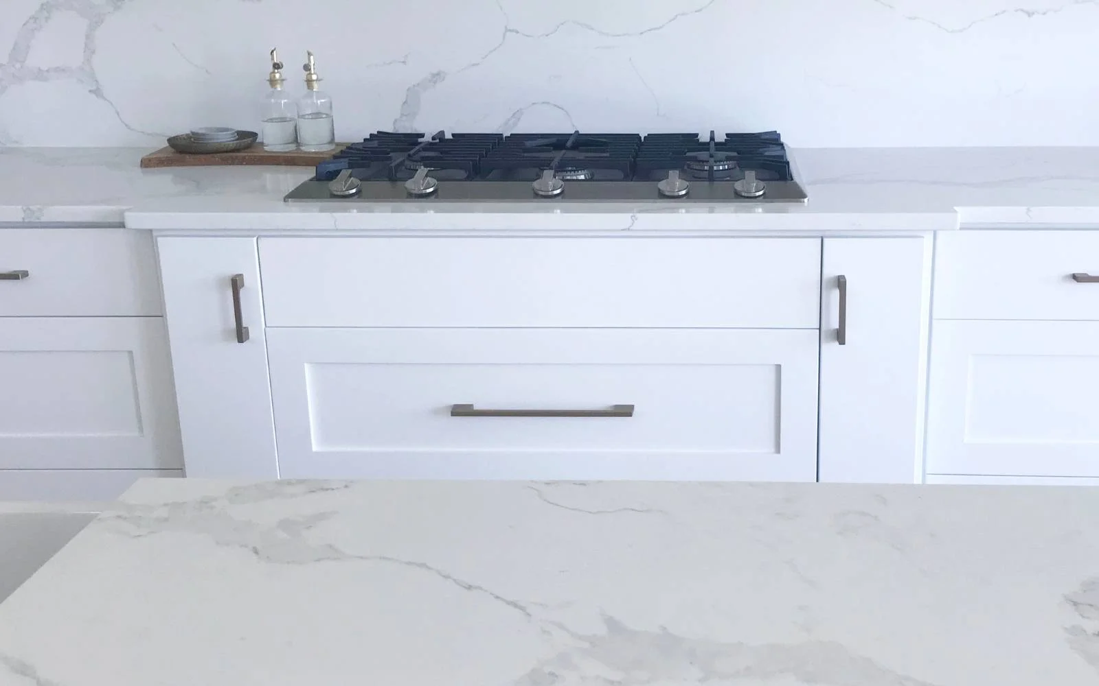 Quartz Worktops & Back Splash