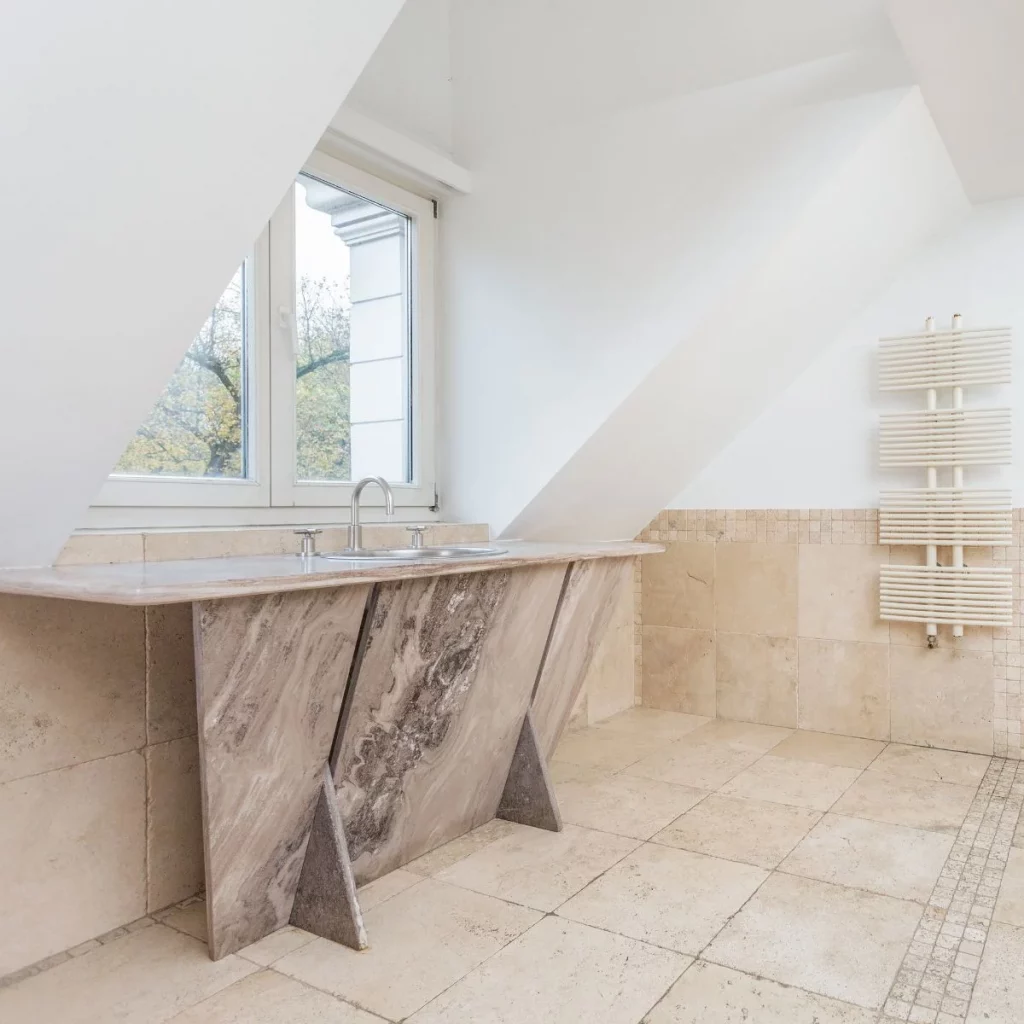 Feature White And Grey Quartz Bathroom Counter & Worktop