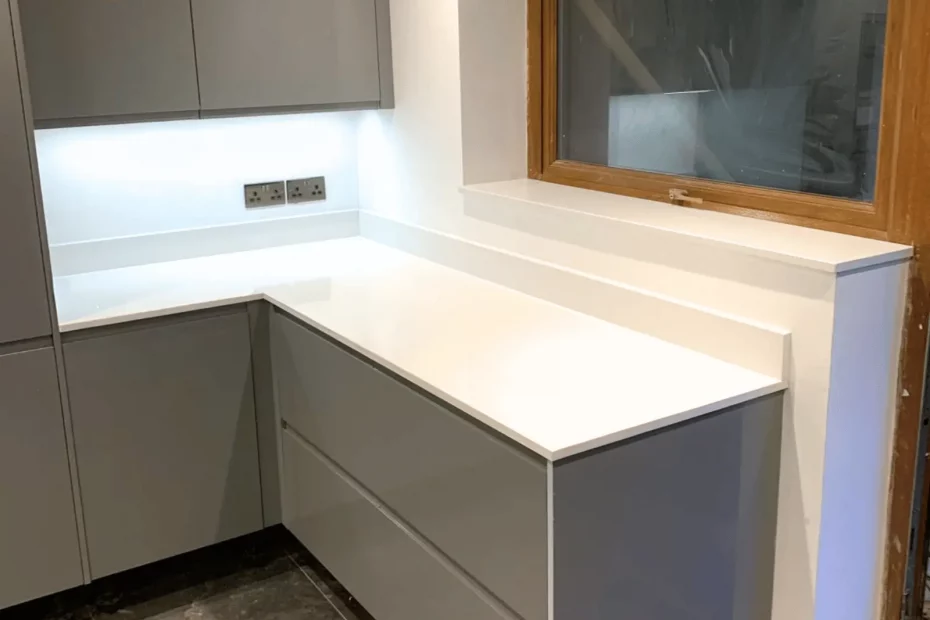 Fugen Quartz White Shimmer Kitchen Worktop