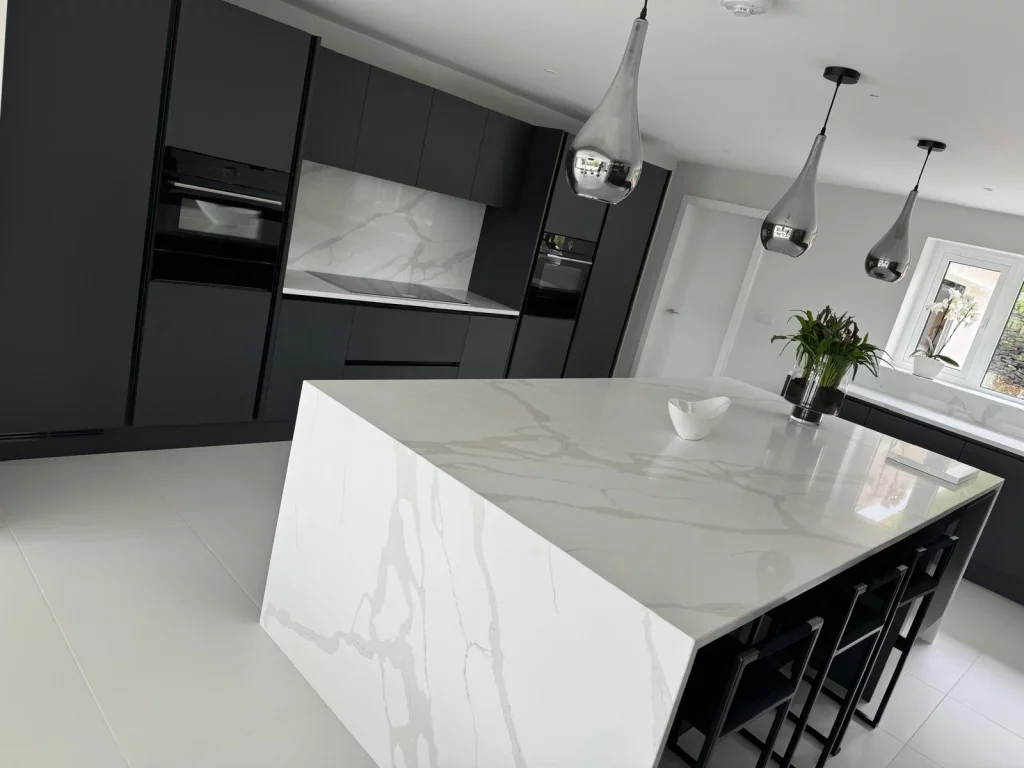 Fugen Superior Calacatta Quartz Island Finished