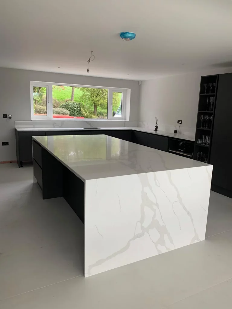 Fugen Superior Calacatta Quartz Kitchen Island With Quartz Sides