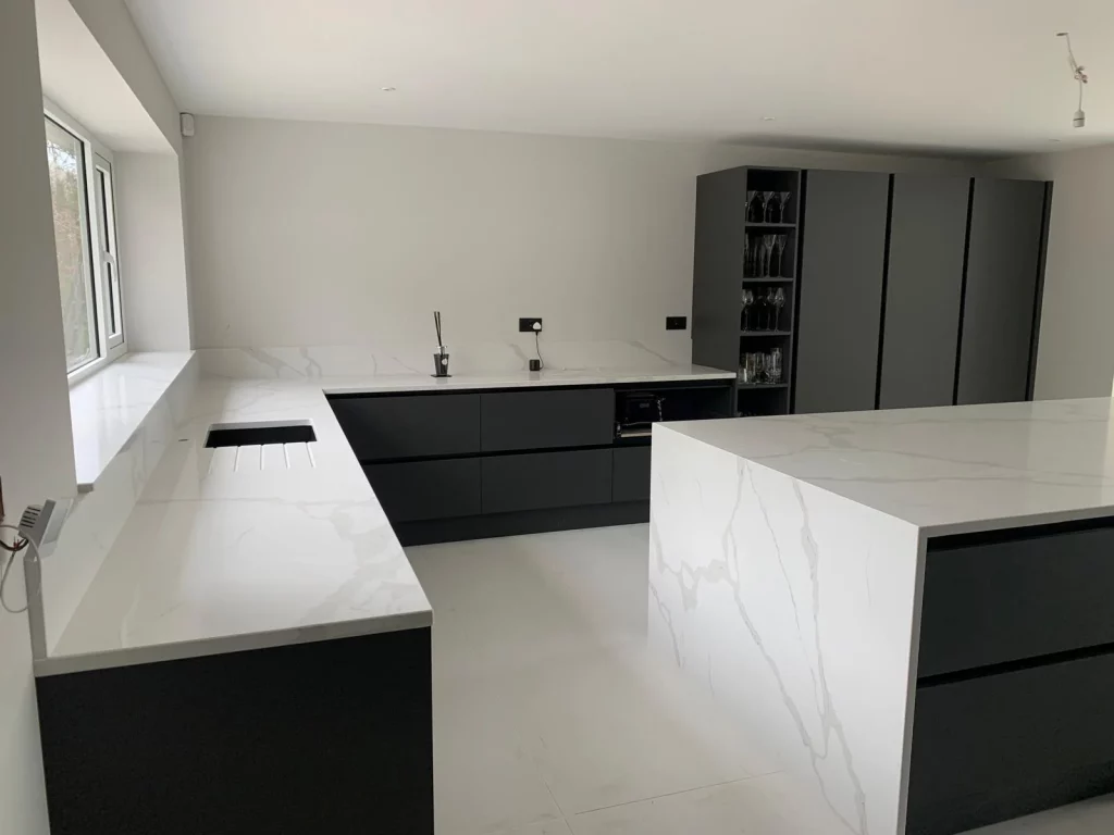 Fugen Superior Calacatta Quartz Kitchen Worksurfaces