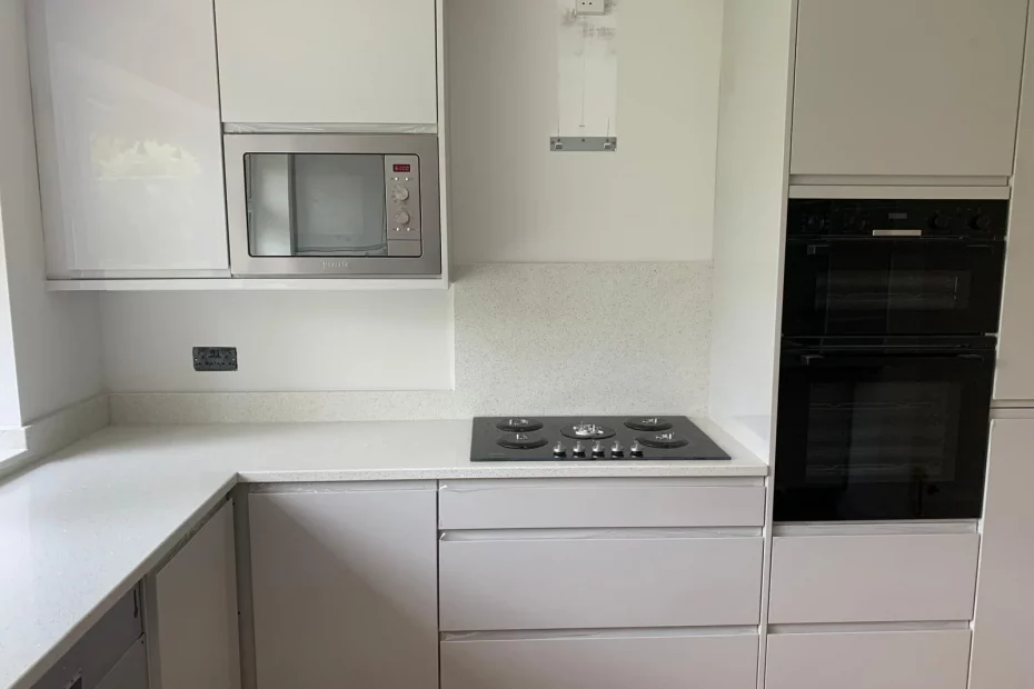 Fugen White Mirror - Nottingham