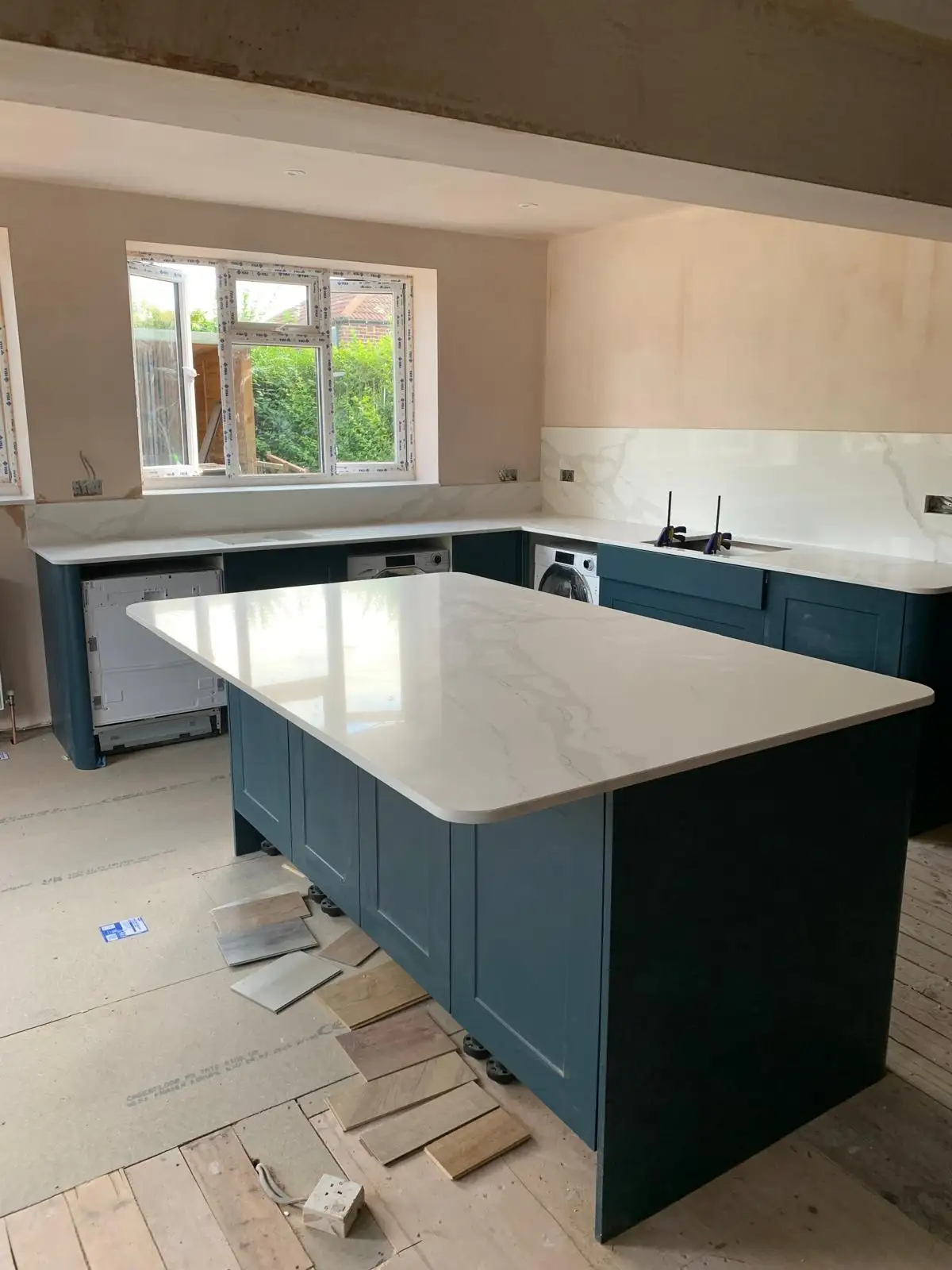 Superior Calcatta Fusion Quart Kitchen Island, Worktops and Splashback (leeds)