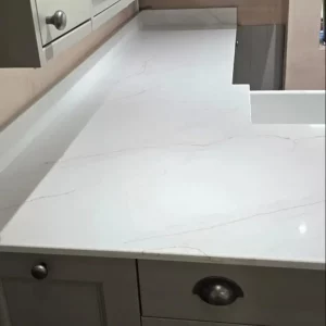 Fugen Calacatta Oro 20mm Kitchen Worktop Corner Detail